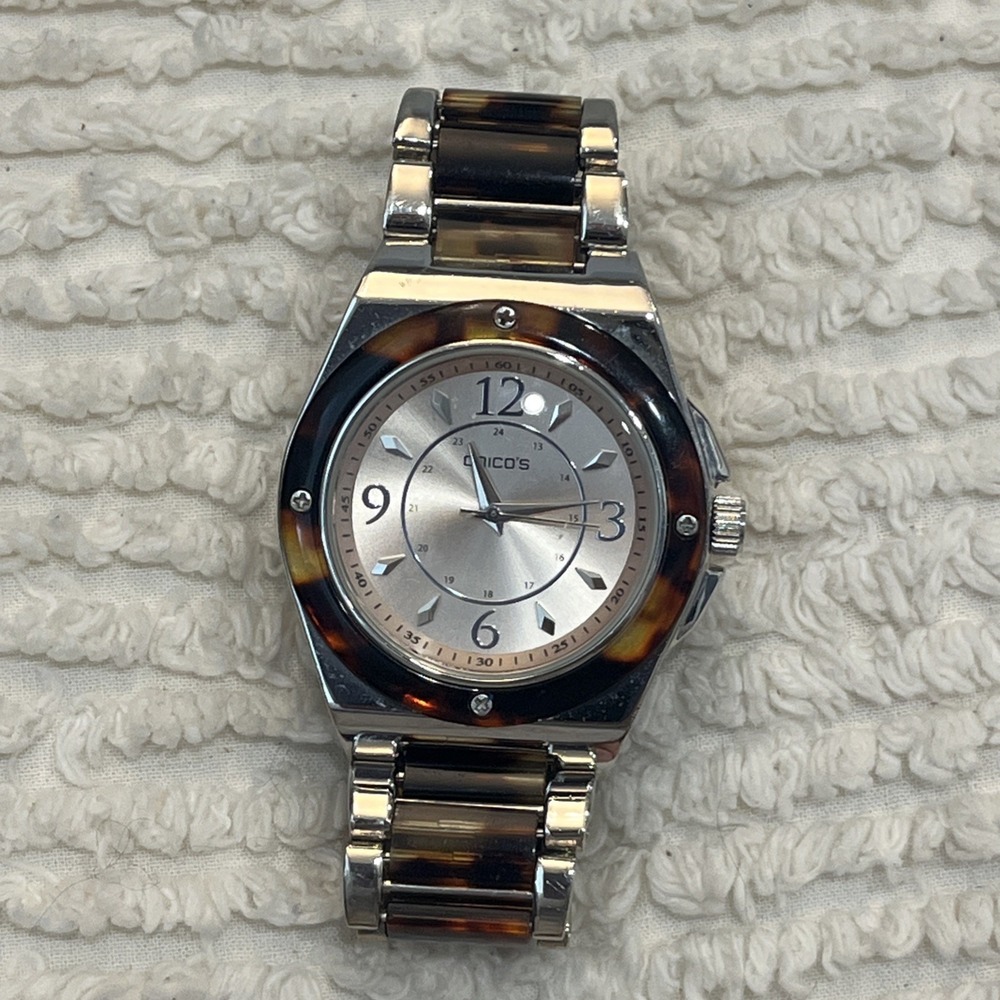 Chico's Ladies Women's Unisex 39MM Champagne Dial Watch‎ Silver Tortoise